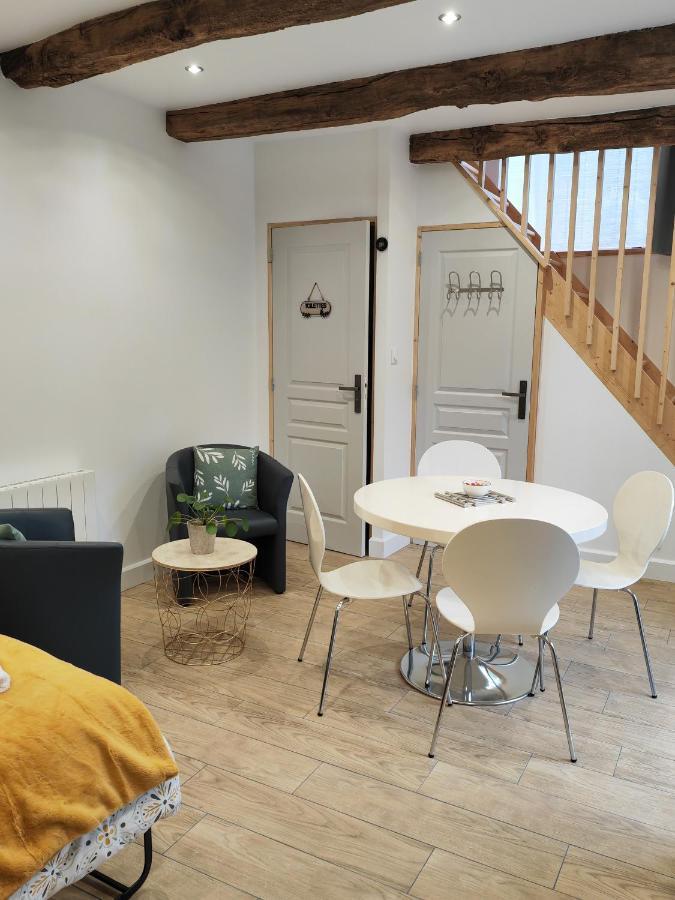 A La Memoire De Merlin & Spa Saint-Malon-sur-Mel Eksteriør billede