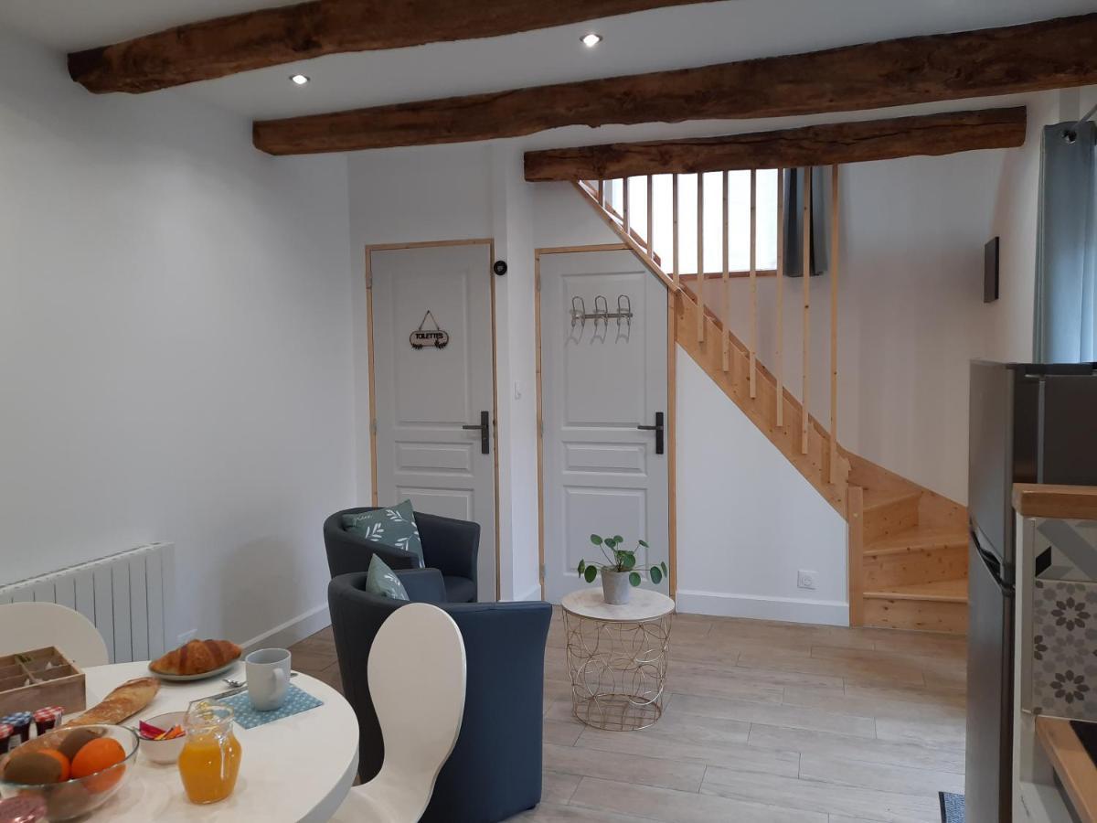 A La Memoire De Merlin & Spa Saint-Malon-sur-Mel Eksteriør billede