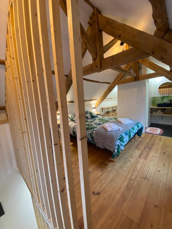 A La Memoire De Merlin & Spa Saint-Malon-sur-Mel Eksteriør billede